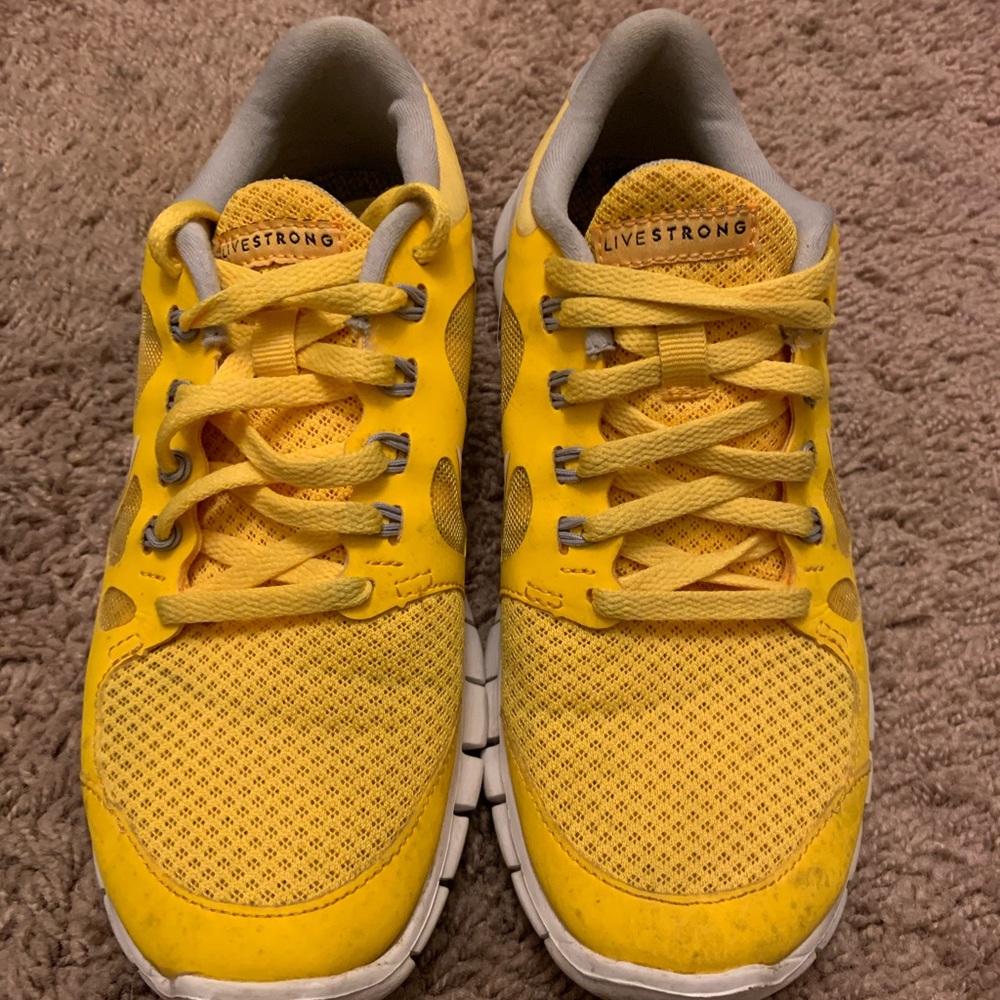 Nike Free Run Sneakers